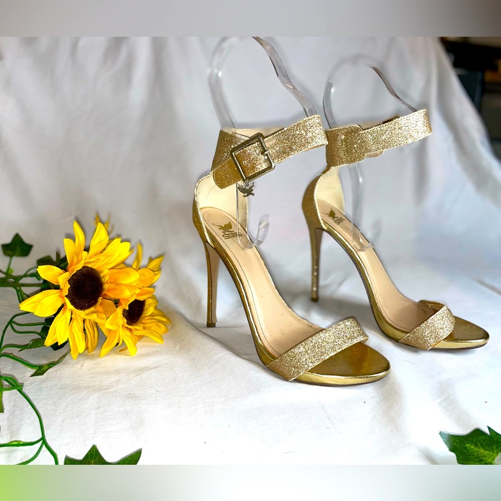 Gold Dressy Glittery High Heels Size 8 by Shiekh - Perfect for Christmas Holiday